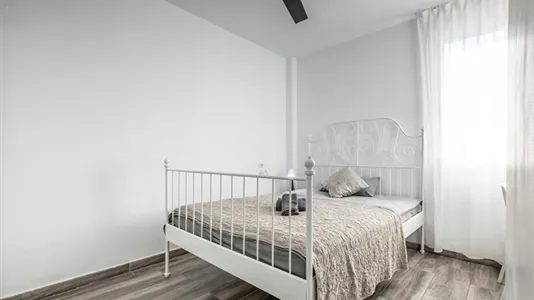 Rooms in Alboraya - photo 1