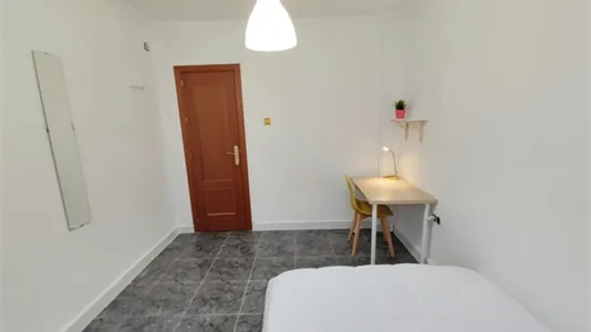 Rooms in Granada - photo 4