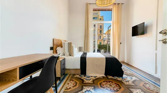 Rooms in Barcelona Eixample - photo 4