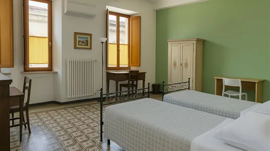 Rooms in Siena - photo 2