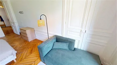 Room for rent in Paris 17ème arrondissement, Paris