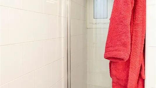 Rooms in Barcelona Eixample - photo 9