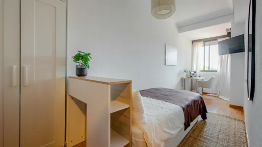 Rooms in Madrid Moncloa-Aravaca - photo 4