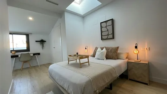 Rooms in El Prat de Llobregat - photo 8