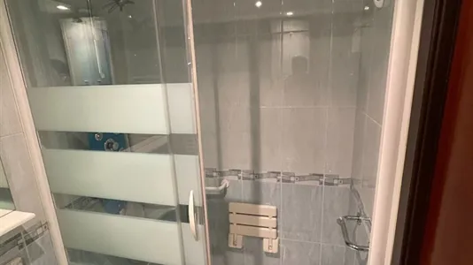 Rooms in Bilbao - photo 4