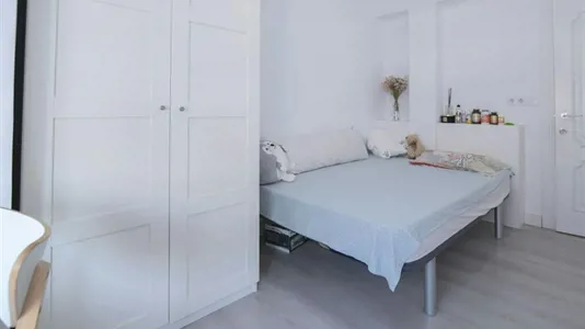 Rooms in Tavernes Blanques - photo 2