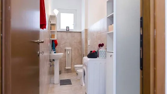 Rooms in Corsico - photo 9