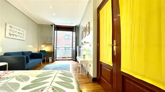 Rooms in Bilbao - photo 6