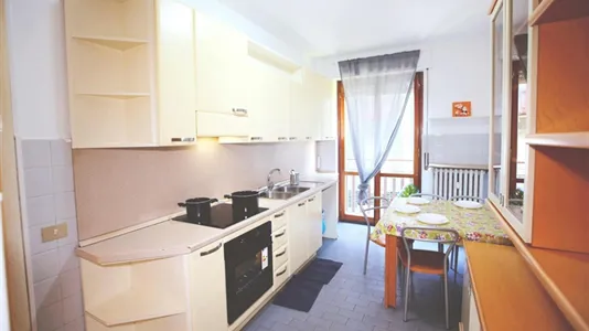 Rooms in Lecco - photo 9