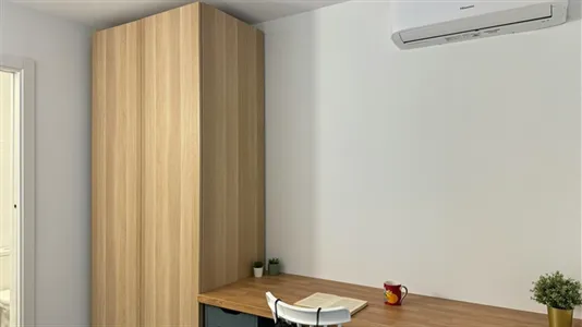 Rooms in Madrid San Blas - photo 2