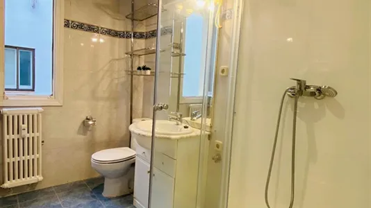 Rooms in Madrid Salamanca - photo 9