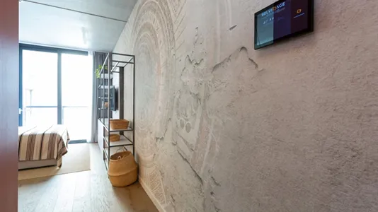 Apartments in Barcelona Eixample - photo 6