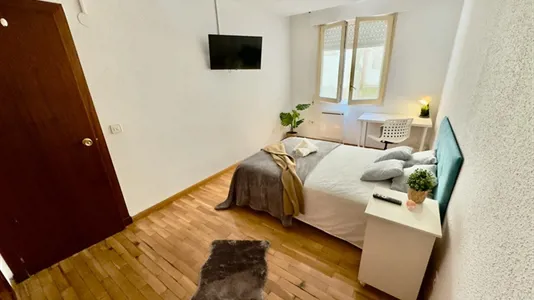 Rooms in Zaragoza - photo 1