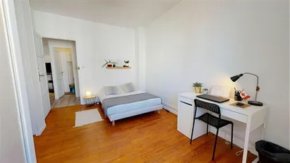 Room for rent in Grenoble, Auvergne-Rhône-Alpes