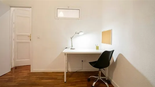 Rooms in Madrid Centro - photo 5
