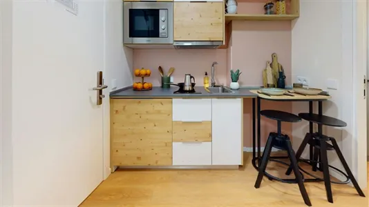 Rooms in Bami - photo 8