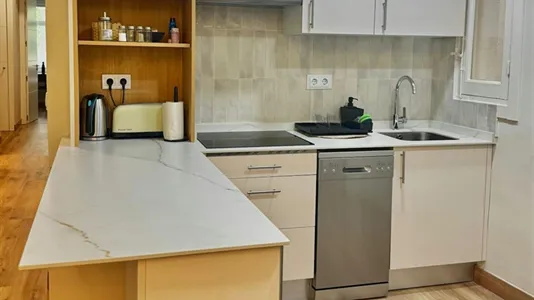 Rooms in Madrid Salamanca - photo 9