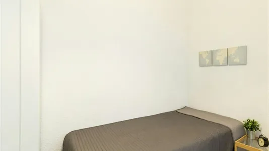 Rooms in Madrid Chamberí - photo 2
