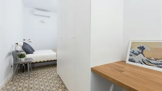 Apartments in Barcelona Ciutat Vella - photo 5