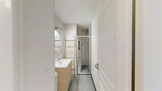 Rooms in Saint-Julien-en-Genevois - photo 9