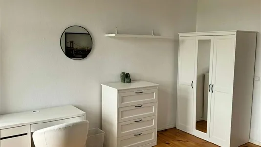 Rooms in Berlin Friedrichshain-Kreuzberg - photo 4