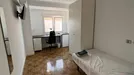 Room for rent, Zaragoza, Aragón, &lt;span class=&quot;blurred street&quot; onclick=&quot;ProcessAdRequest(14221714)&quot;&gt;&lt;span class=&quot;hint&quot;&gt;See streetname&lt;/span&gt;[xxxxxxxxxxxxx]&lt;/span&gt;
