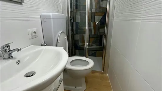 Rooms in Milano Zona 8 - Fiera, Gallaratese, Quarto Oggiaro - photo 9