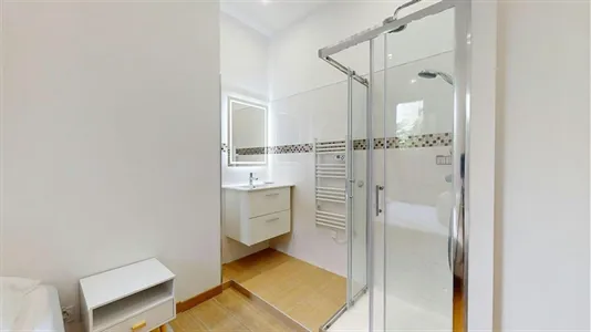 Apartments in Lyon - photo 2