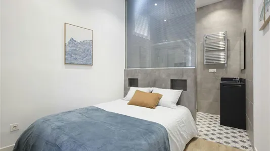 Apartments in Madrid Centro - photo 2