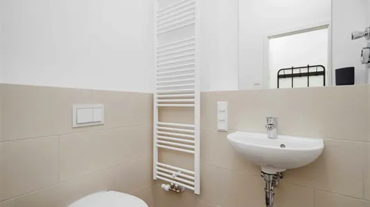Rooms in Berlin Mitte - photo 9