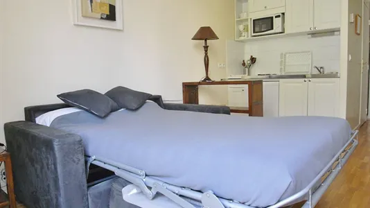 Apartments in Paris 8ème arrondissement - photo 9