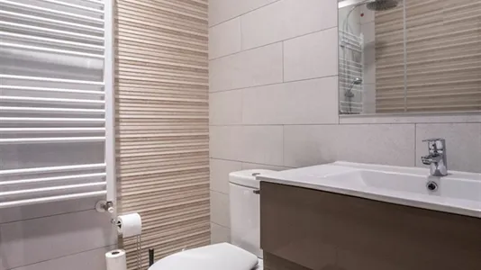 Rooms in Madrid Chamberí - photo 9