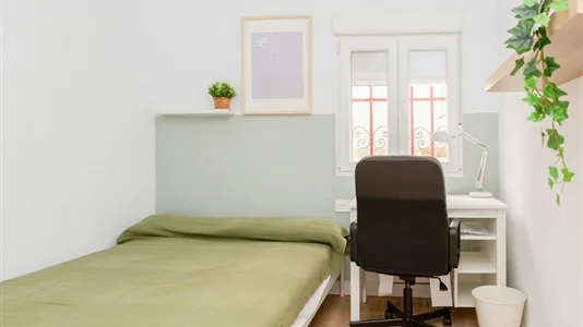 Rooms in Zaragoza - photo 6