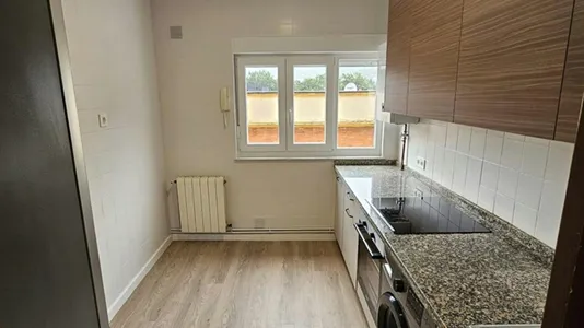 Rooms in Oviedo - photo 9