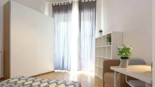 Rooms in Roma Municipio II – Parioli/Nomentano - photo 4