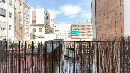 Apartments in Barcelona Eixample - photo 3