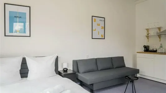 Apartments in Berlin Neukölln - photo 3