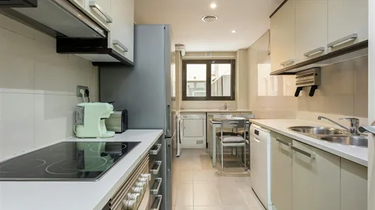 Rooms in Barcelona Les Corts - photo 9