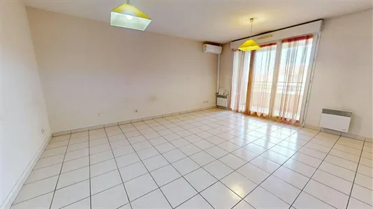 Apartments in Lyon - photo 9