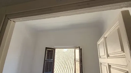 Rooms in Granada - photo 5