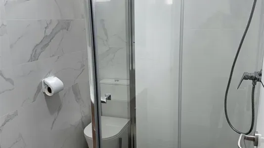 Rooms in Málaga - photo 6