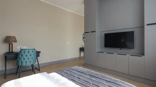 Apartments in Berlin Charlottenburg-Wilmersdorf - photo 5