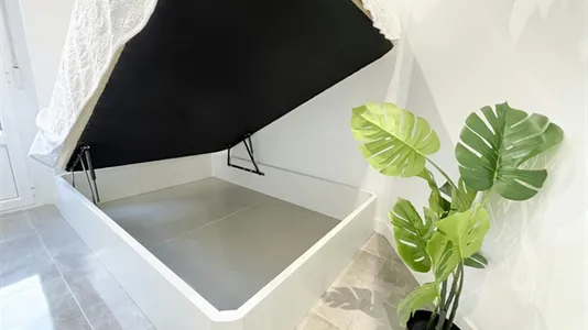 Rooms in Madrid Centro - photo 6