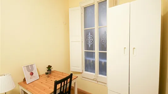 Rooms in Barcelona Eixample - photo 5