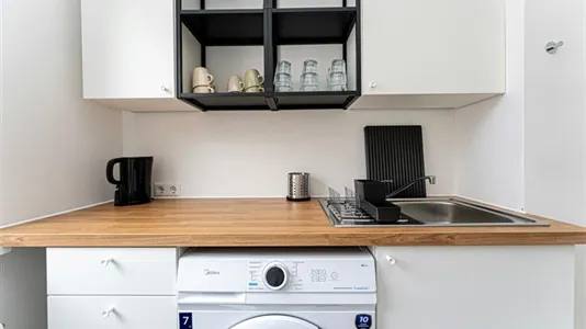 Rooms in Berlin Charlottenburg-Wilmersdorf - photo 9