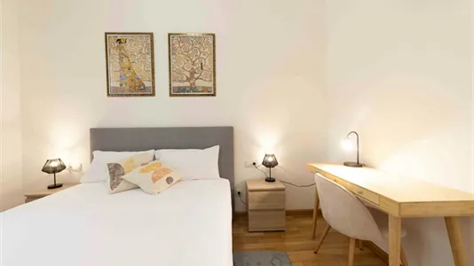 Apartments in Valencia Ciutat Vella - photo 9