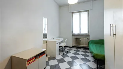 Room for rent in Milano Zona 5 - Vigentino, Chiaravalle, Gratosoglio, Milan