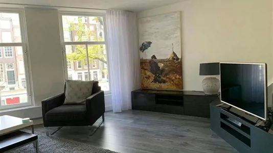 Apartments in Amsterdam Centrum - photo 3