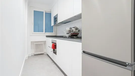 Rooms in Madrid Chamberí - photo 9