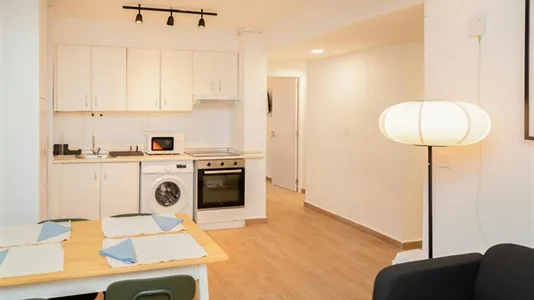 Rooms in Zaragoza - photo 10